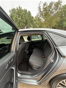 2021 Volkswagen Jetta SE   - Photo 13 - Santa Ana, CA 92707