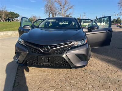 2020 Toyota Camry SE   - Photo 3 - Santa Ana, CA 92707