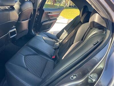 2020 Toyota Camry SE   - Photo 6 - Santa Ana, CA 92707