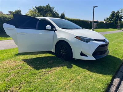 2018 Toyota Corolla LE   - Photo 2 - Santa Ana, CA 92707