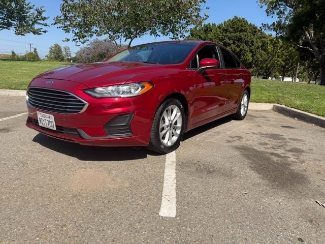 2019 Ford Fusion SE FWD's photo