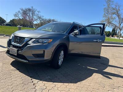 2019 Nissan Rogue SV   - Photo 4 - Santa Ana, CA 92707