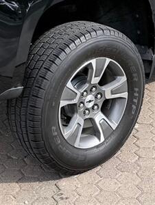 2017 Chevrolet Colorado Z71   - Photo 7 - Santa Ana, CA 92707