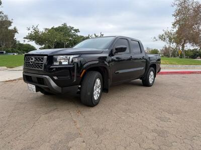 2022 Nissan Frontier SV - Photo 2 - Santa Ana, CA 92707