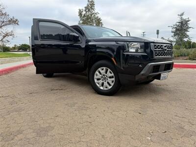 2022 Nissan Frontier SV - Photo 5 - Santa Ana, CA 92707