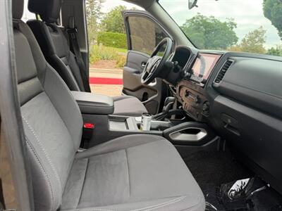 2022 Nissan Frontier SV - Photo 10 - Santa Ana, CA 92707