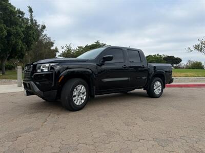 2022 Nissan Frontier SV - Photo 1 - Santa Ana, CA 92707