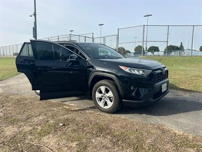 2021 Toyota RAV4 XLE   - Photo 4 - Santa Ana, CA 92707