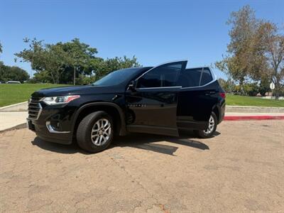 2020 Chevrolet Traverse LT Leather   - Photo 5 - Santa Ana, CA 92707
