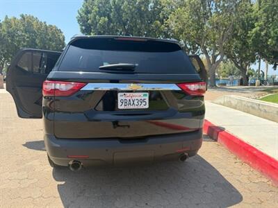 2020 Chevrolet Traverse LT Leather   - Photo 9 - Santa Ana, CA 92707