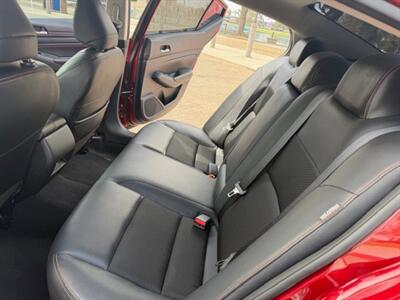 2022 Nissan Altima 2.5 SR   - Photo 9 - Santa Ana, CA 92707