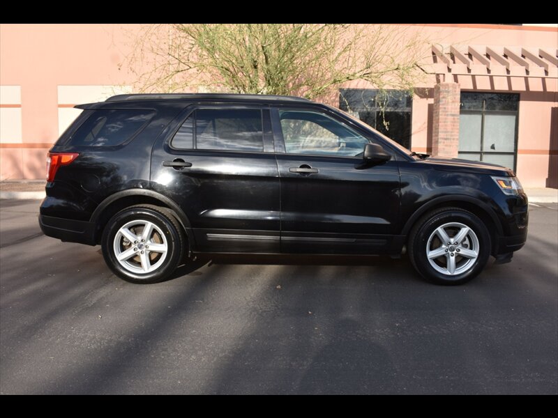 2018 Ford Explorer   - Photo 1 - Mesa, AZ 85201