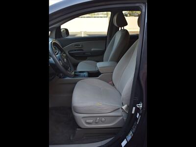 2017 Kia Sedona LX   - Photo 16 - Mesa, AZ 85201
