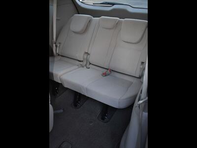 2017 Kia Sedona LX   - Photo 22 - Mesa, AZ 85201
