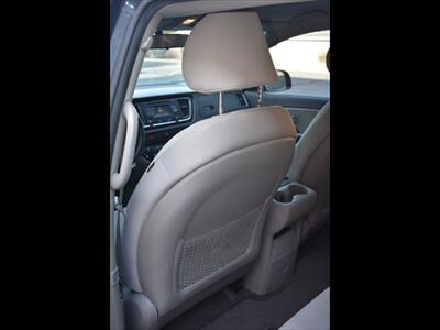 2017 Kia Sedona LX   - Photo 21 - Mesa, AZ 85201
