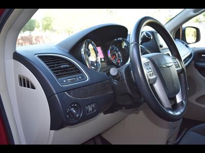 2016 Chrysler Town and Country Touring   - Photo 13 - Mesa, AZ 85201