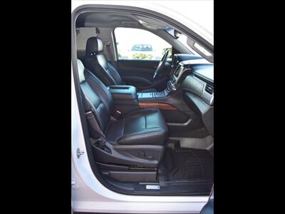 2017 Chevrolet Suburban Premier   - Photo 34 - Mesa, AZ 85201