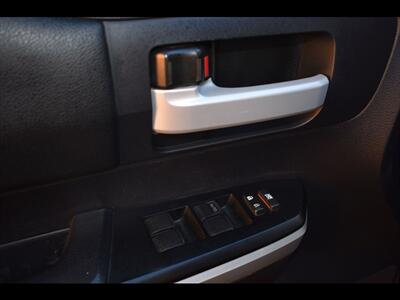 2016 Toyota Tundra SR5   - Photo 18 - Mesa, AZ 85201