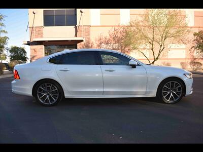 2019 Volvo S90 T5 Momentum Sedan