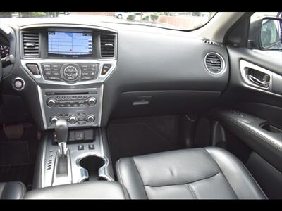 2019 Nissan Pathfinder SL - Photo 36 - Mesa, AZ 85201