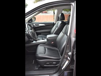 2019 Nissan Pathfinder SL - Photo 16 - Mesa, AZ 85201