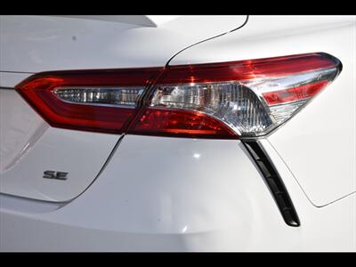 2020 Toyota Camry SE   - Photo 46 - Mesa, AZ 85201