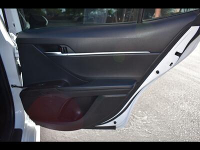 2020 Toyota Camry SE   - Photo 26 - Mesa, AZ 85201
