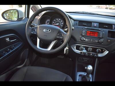 2014 Kia Rio 5-Door LX   - Photo 28 - Mesa, AZ 85201