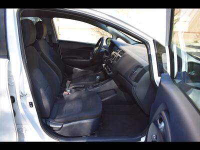 2014 Kia Rio 5-Door LX   - Photo 30 - Mesa, AZ 85201