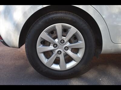 2014 Kia Rio 5-Door LX   - Photo 35 - Mesa, AZ 85201