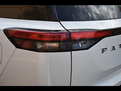 2022 Nissan Pathfinder SV - Photo 51 - Mesa, AZ 85201