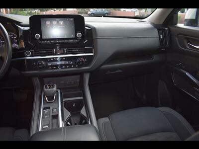 2022 Nissan Pathfinder SV - Photo 32 - Mesa, AZ 85201