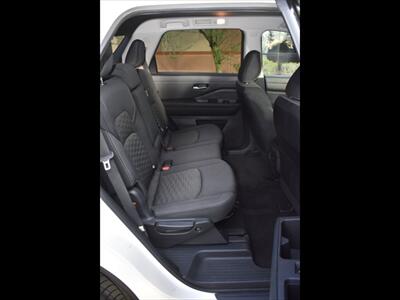 2022 Nissan Pathfinder SV - Photo 27 - Mesa, AZ 85201