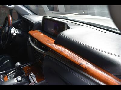 2018 Lexus LX 570 Third-Row   - Photo 42 - Mesa, AZ 85201