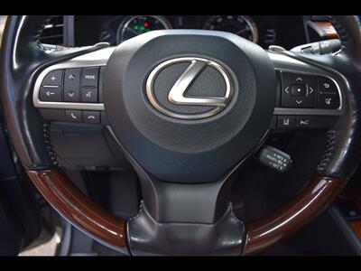 2018 Lexus LX 570 Third-Row   - Photo 15 - Mesa, AZ 85201
