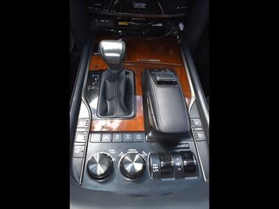 2018 Lexus LX 570 Third-Row   - Photo 13 - Mesa, AZ 85201