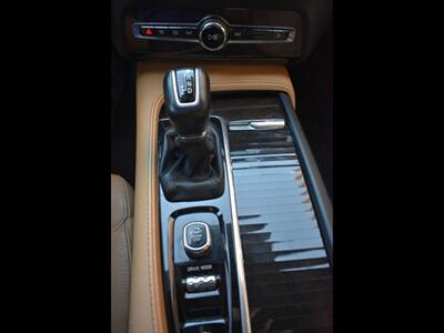 2019 Volvo XC90 T6 Momentum   - Photo 12 - Mesa, AZ 85201