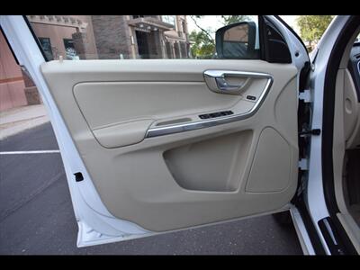 2014 Volvo XC60 T6 Platinum   - Photo 16 - Mesa, AZ 85201