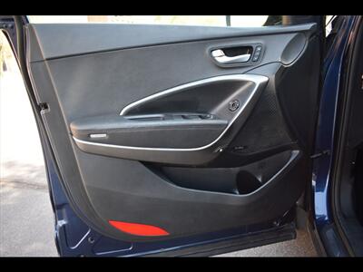 2017 Hyundai SANTA FE SE Ultimate - Photo 17 - Mesa, AZ 85201