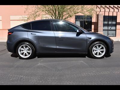 2023 Tesla Model Y - Photo 1 - Mesa, AZ 85201