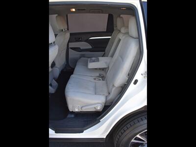 2018 Toyota Highlander LE   - Photo 20 - Mesa, AZ 85201