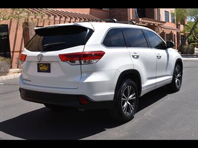 2018 Toyota Highlander LE   - Photo 7 - Mesa, AZ 85201