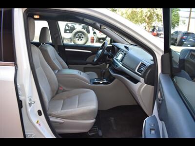 2018 Toyota Highlander LE   - Photo 35 - Mesa, AZ 85201