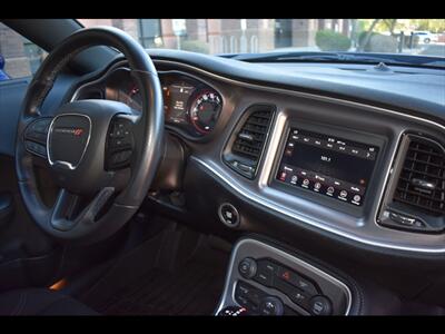 2022 Dodge Challenger SXT   - Photo 21 - Mesa, AZ 85201