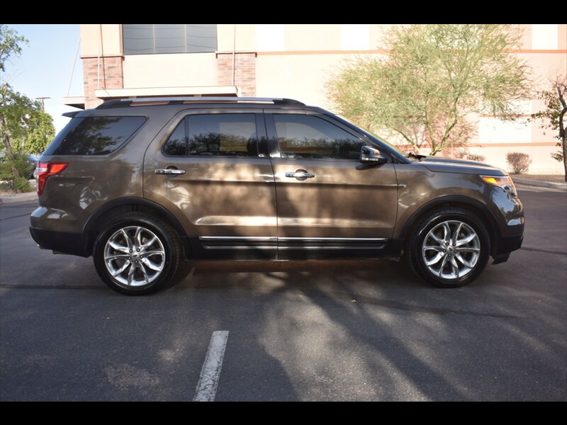 2015 Ford Explorer XLT   - Photo 1 - Mesa, AZ 85201