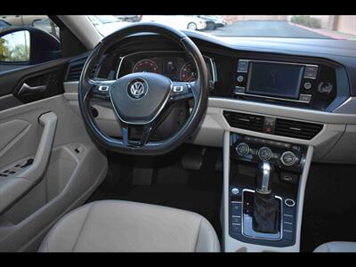 2019 Volkswagen Jetta SE   - Photo 22 - Mesa, AZ 85201