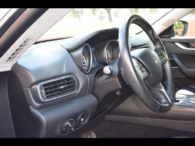2018 Maserati Levante - Photo 14 - Mesa, AZ 85201