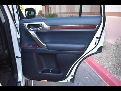 2019 Lexus GX 460   - Photo 32 - Mesa, AZ 85201