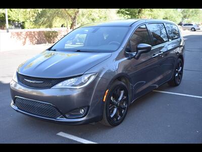 2019 Chrysler Pacifica Touring Plus   - Photo 3 - Mesa, AZ 85201