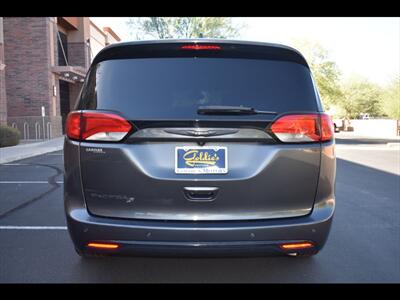 2019 Chrysler Pacifica Touring Plus   - Photo 9 - Mesa, AZ 85201